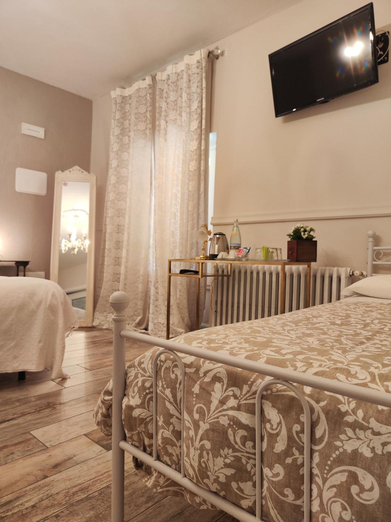 Garda Relais Antica Romelia Bed & Breakfast Montichiari Exterior photo